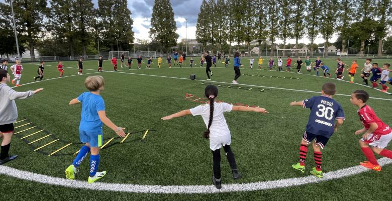 Fysiovision en Praktijk voor Kinder- en jeugdfysiotherapie Geleen geven nieuw impuls aan de jeugdopleiding van FC Geleen-Zuid